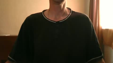 Snapshot of shedevr02 chatting on 1, 10, 2025 Roger online show from 1, 10, 2025