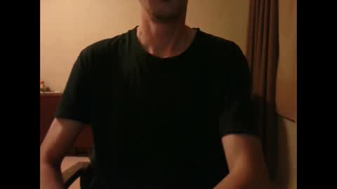 Snapshot of shedevr02 chatting on 6, 10, 2025 Roger online show from 6, 10, 2025