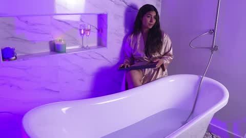  Transmission schedule Monday - Friday 715 am to 200 pm time Colombia  online show from 15, 10, 2025