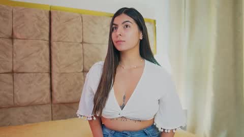  Transmission schedule Monday - Friday 715 am to 200 pm time Colombia  online show from 11, 2, 2026