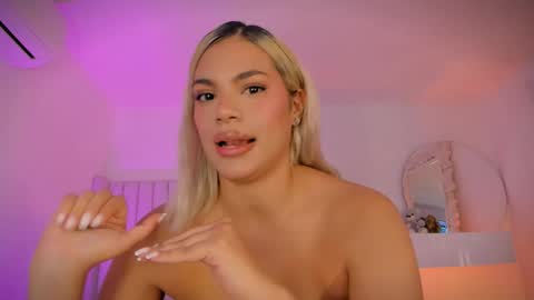 shelynna_azzul online show from 27, 2, 2026