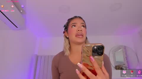 shelynna_azzul online show from 27, 6, 2026