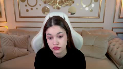 Snapshot of sheryl_elegance chatting on 6, 1, 2025 Sheryl online show from 6, 1, 2025