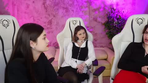 Snapshot of sheryl_elegance chatting on 13, 1, 2025 Sheryl online show from 13, 1, 2025