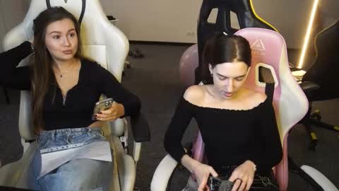 Snapshot of sheryl_elegance chatting on 3, 10, 2025 Sheryl online show from 3, 10, 2025