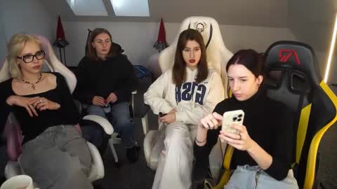 Snapshot of sheryl_elegance chatting on 14, 10, 2025 Sheryl online show from 14, 10, 2025