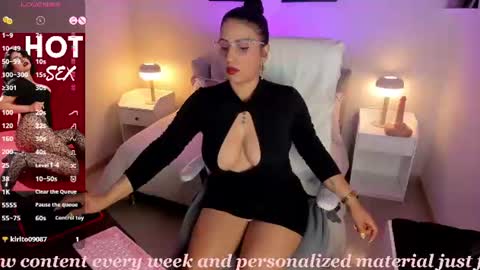 Snapshot of sheyla_hills_ chatting on 11, 7, 2026 Sheyla online show from 11, 7, 2026