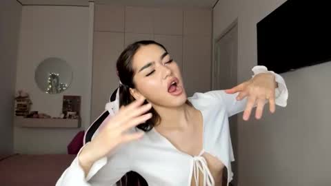 Shineel online show from 8, 1, 2026