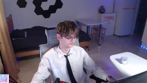 shiromy_ online show from 24, 11, 2025