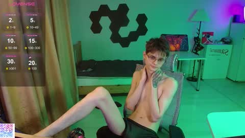 shiromy_ online show from 27, 3, 2026