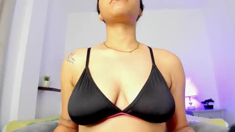 shizuka 11  online show from 17, 10, 2025