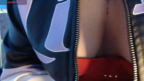 Snapshot of shizuka_wet chatting on 25, 11, 2025 Shizuka online show from 25, 11, 2025