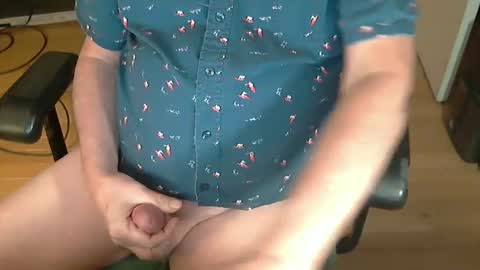 Snapshot of shlup chatting on 8, 2, 2025 shlup online show from 8, 2, 2025