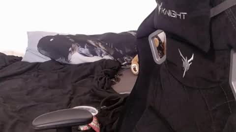 Snapshot of show_for_you chatting on 4, 3, 2025 show_for_you online show from 4, 3, 2025