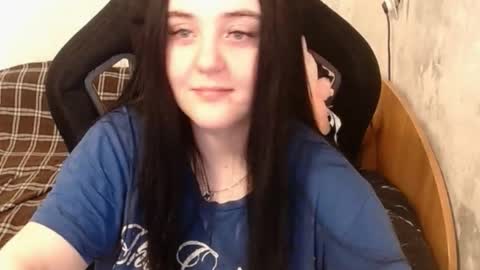 Snapshot of show_for_you chatting on 11, 9, 2025 show_for_you online show from 11, 9, 2025