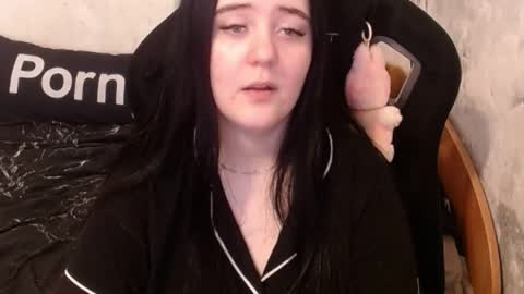 Snapshot of show_for_you chatting on 15, 10, 2025 show_for_you online show from 15, 10, 2025