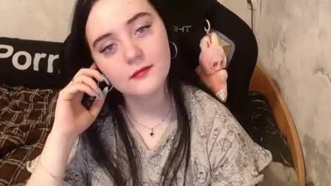 Snapshot of show_for_you chatting on 20, 10, 2025 show_for_you online show from 20, 10, 2025