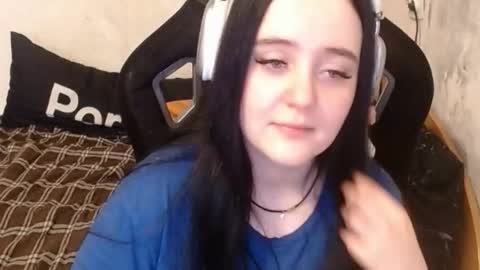 Snapshot of show_for_you chatting on 5, 11, 2025 show_for_you online show from 5, 11, 2025