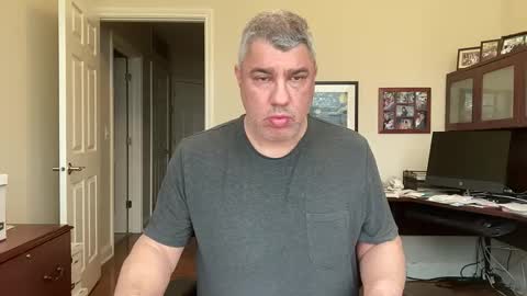 Chicago Guy online show from 11, 4, 2026