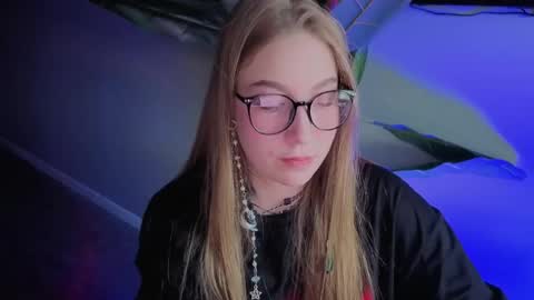 ShowmeYourfetish online show from 27, 5, 2026