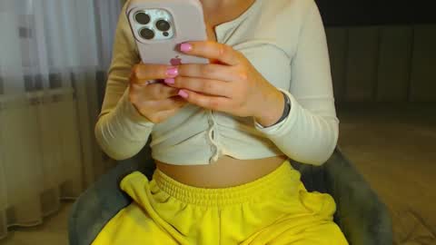 shy_26 online show from 22, 10, 2025