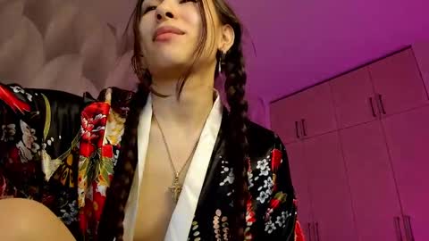 Snapshot of shy_bambiii chatting on 14, 12, 2024 Mika online show from 14, 12, 2024