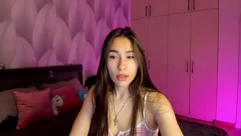 Snapshot of shy_bambiii chatting on 28, 1, 2025 Mika online show from 28, 1, 2025