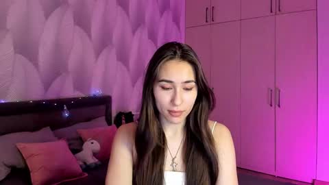 Snapshot of shy_bambiii chatting on 14, 2, 2025 Mika online show from 14, 2, 2025