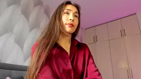 Snapshot of shy_bambiii chatting on 27, 9, 2025 Mika online show from 27, 9, 2025