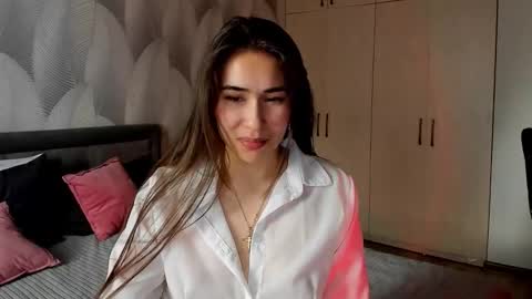 Mika online show from 23, 3, 2026