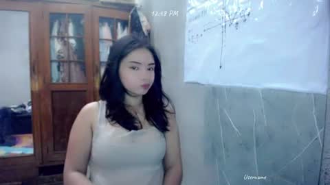 shy_innocent_girl online show from 16, 6, 2026