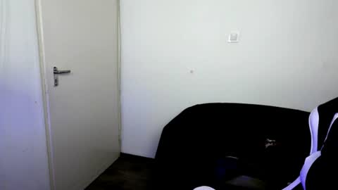shy_nerd_babyy online show from 29, 6, 2026