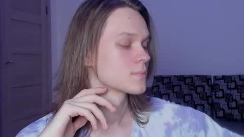 Mark online show from 4, 11, 2025