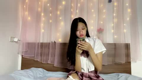 shy_pink_doll online show from 18, 6, 2026