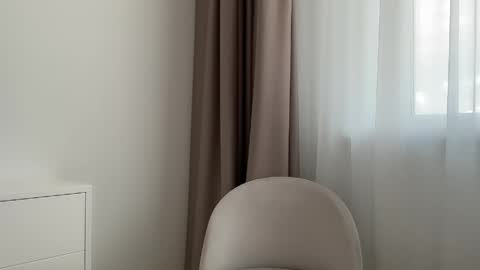 shy_schoolgirl_ online show from 7, 6, 2026