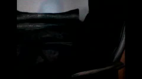 shyboyhugecum2020 online show from 16, 1, 2025