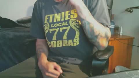 shyboyhugecum2020 online show from 23, 10, 2025