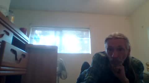shyboyjohnnie online show from 30, 6, 2026
