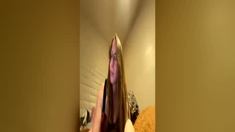shyrollergrl online show from 28, 6, 2026