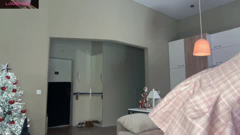 Aurora online show from 9, 1, 2025