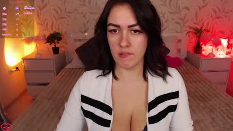 Mila  online show from 26, 2, 2026