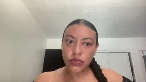 Snapshot of sicksweetiekay chatting on 7, 7, 2026 sicksweetiekay online show from 7, 7, 2026