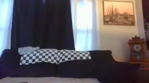 Mrs. St. Patrickk online show from 17, 12, 2025