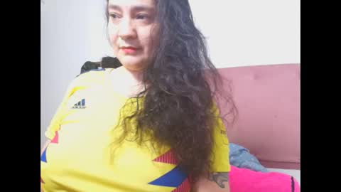 Sienna online show from 6, 4, 2026