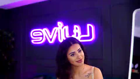 Sienna online show from 3, 11, 2025