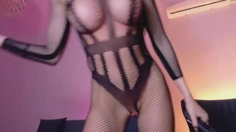 Snapshot of siennastarrr chatting on 4, 4, 2026 Sienna online show from 4, 4, 2026