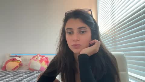 Snapshot of siensky chatting on 1, 10, 2025 Sienna online show from 1, 10, 2025