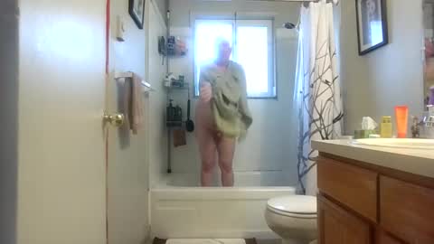 Snapshot of silverdragon70 chatting on 29, 9, 2025 silverdragon70 online show from 29, 9, 2025