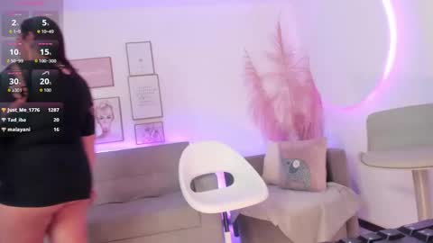 Silvia online show from 14, 12, 2025