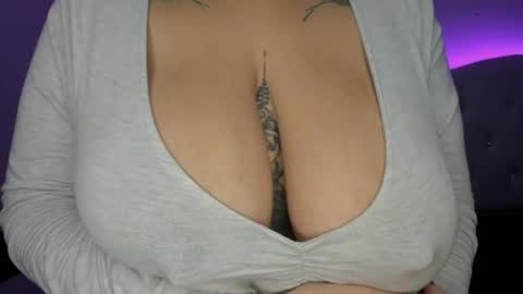 silvia online show from 28, 10, 2025